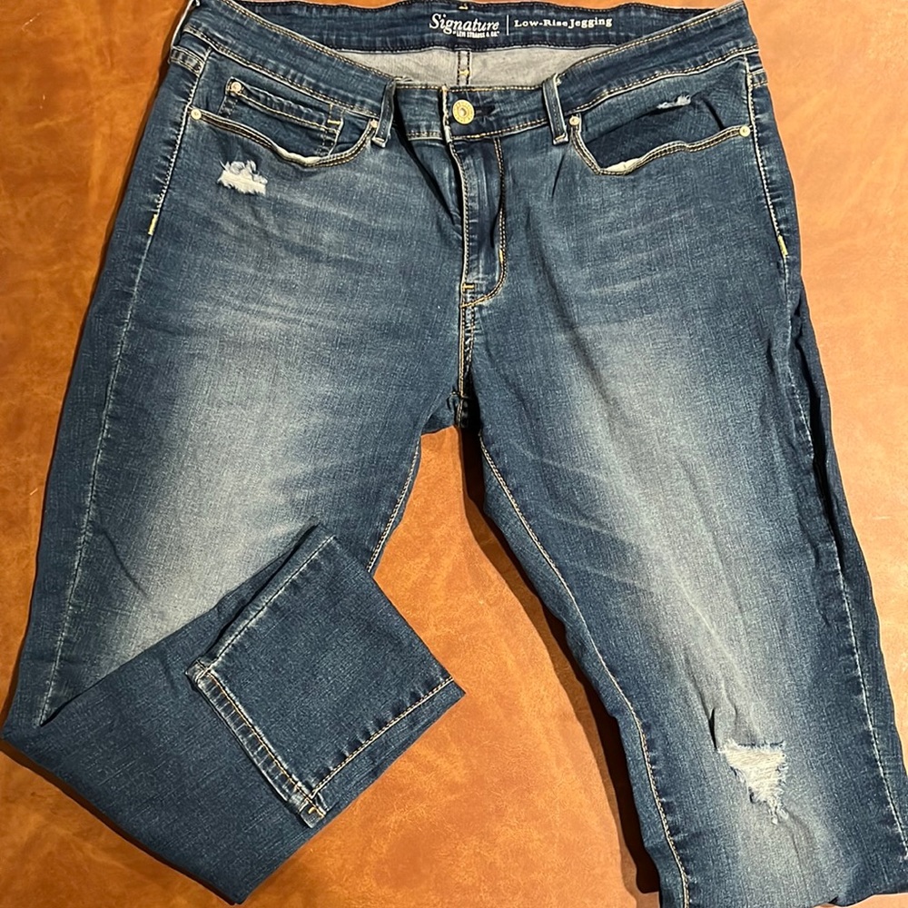 Blue denim Signature by Levi Strauss & Co size 16 W33 L32